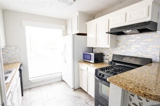 Building Photo - 2022 Crosscoach Ln