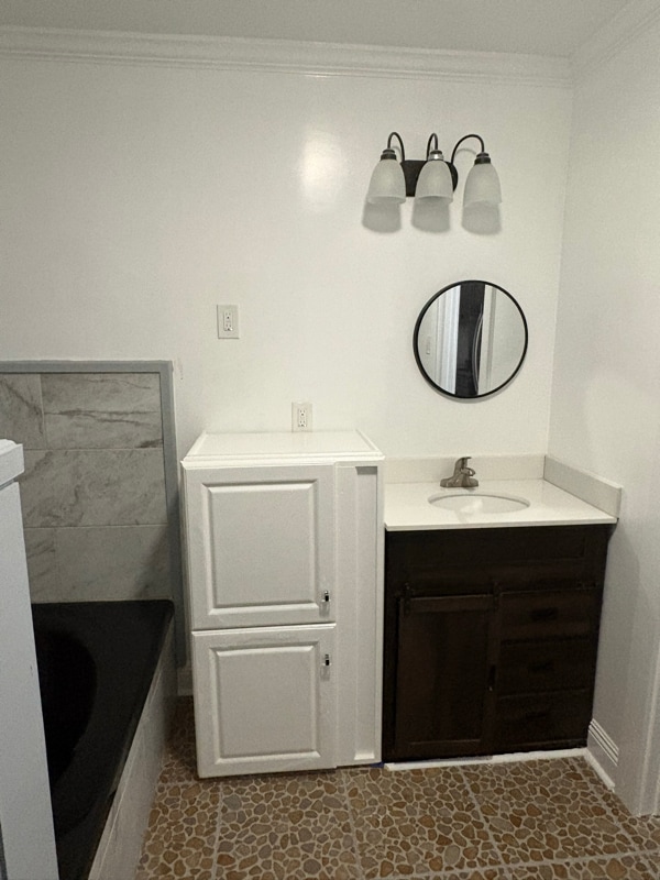 Photo - 1710 S Lopez St House