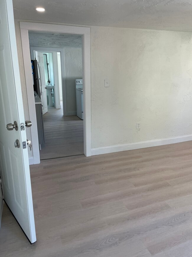 Building Photo - 55 Franklin Ave