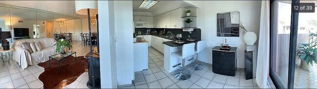 Building Photo - 5700 SW 127th Ave