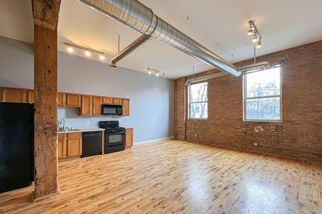 Building Photo - 1822 S Bishop St
