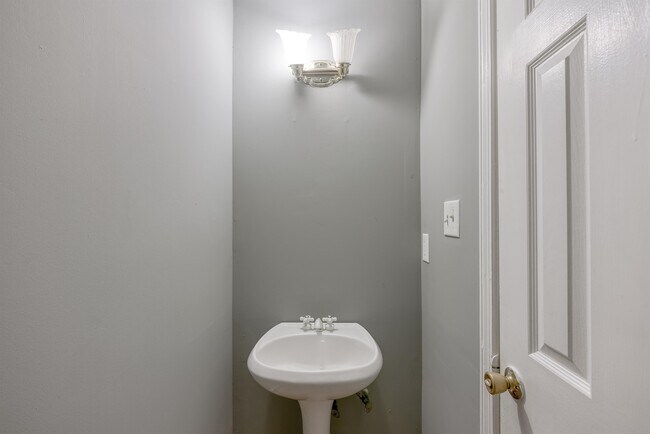 Foto del edificio - 667 Hunting Creek Ln SE