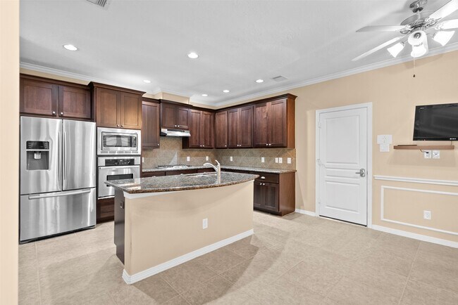 Foto del edificio - 1705 W T C Jester Blvd