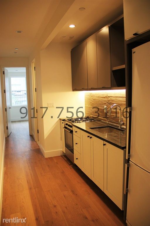 Foto principal - 83 Montrose Ave