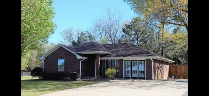 Building Photo - 4920 Haning Dr