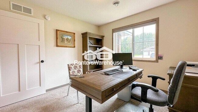 Foto del edificio - 2353 40th Ave S