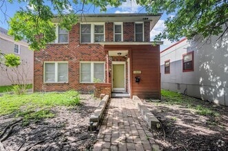 Building Photo - 1817 Sul Ross St