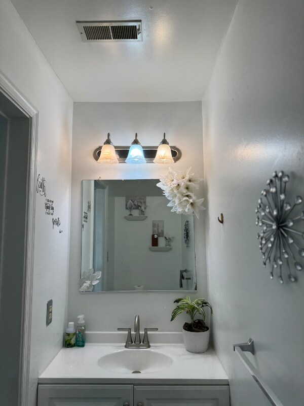Foto del edificio - 213 Whitewater Dr