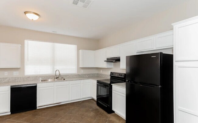 Foto del edificio - 7354 Tamoshanter Way