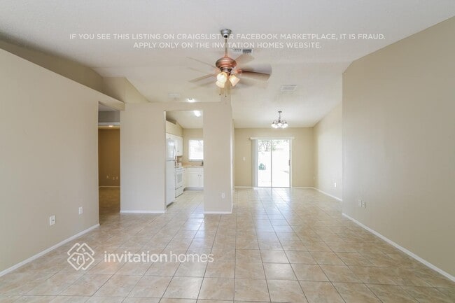 Foto del edificio - 1214 Blufield Ave