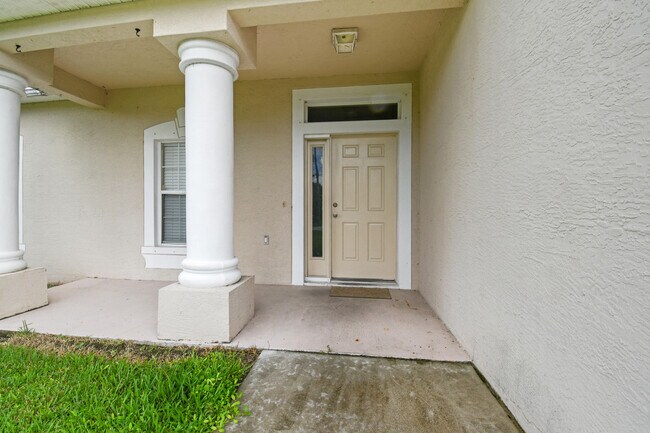 Foto del edificio - 6221 NW Hacienda Ln