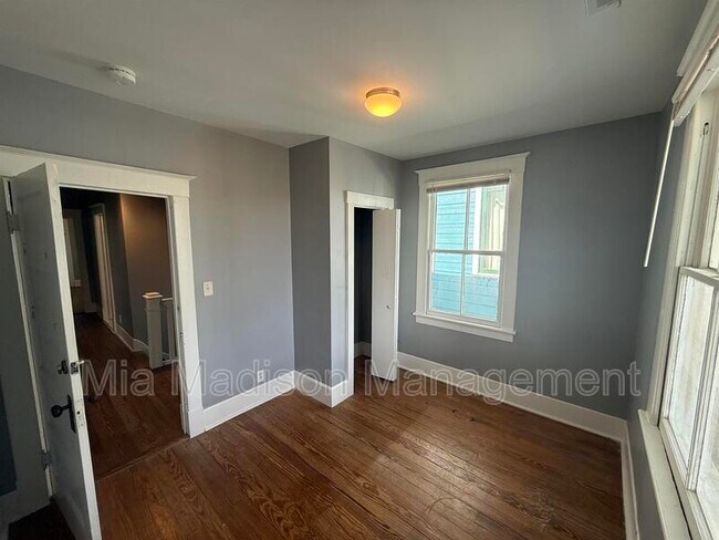 Foto del edificio - 607 W 44th St