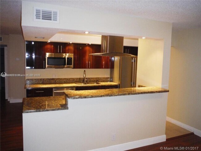 Foto del edificio - 2 bedroom in Davie FL 33324