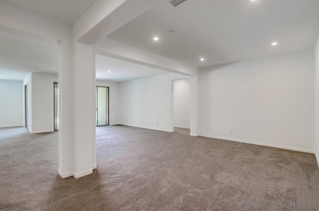 Building Photo - 2407 Medley Ln