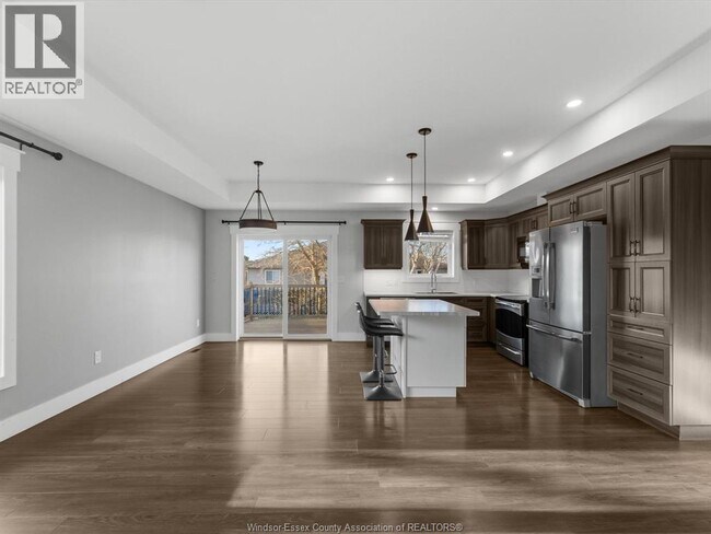 Photo du bâtiment - 99 Gladstone Ave