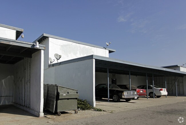 Foto del edificio - 5471 Kingsley St