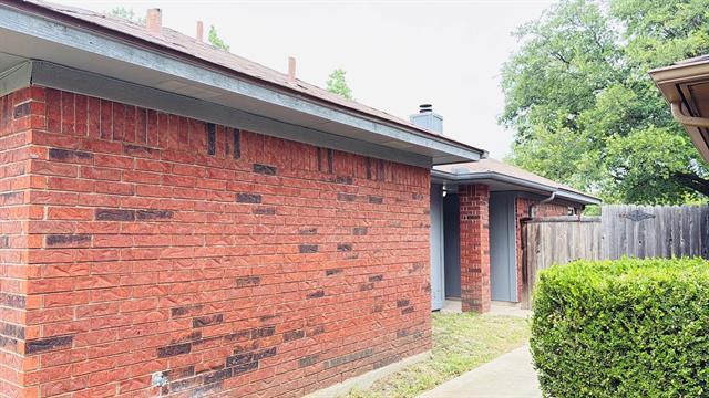 Building Photo - 484 Grace Ln