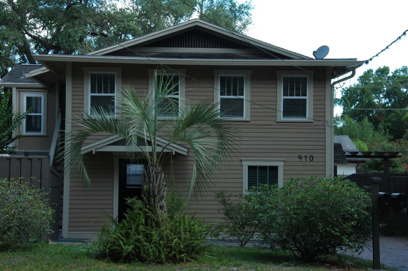 Primary Photo - 910 E Broad St