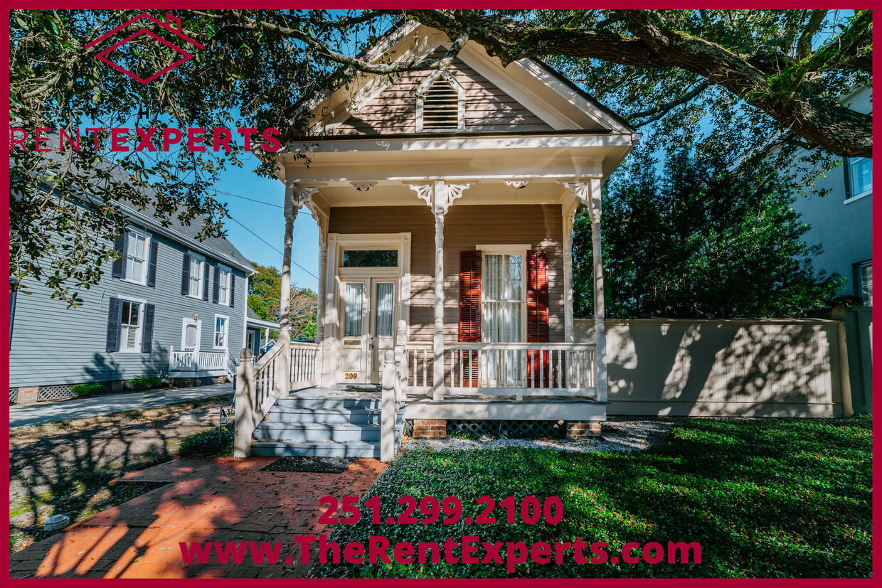 Primary Photo - 209 S Cedar St