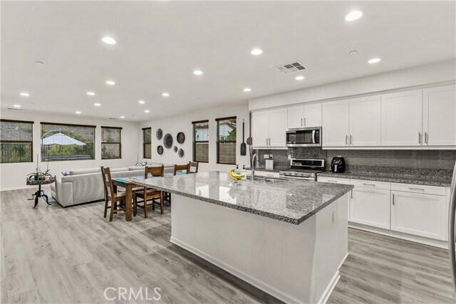 Foto del edificio - 25187 Golden Maple Dr