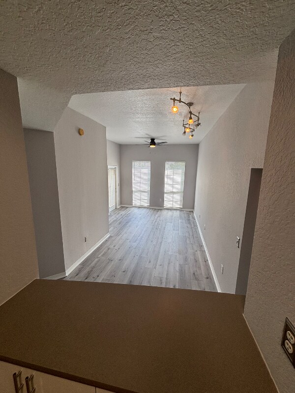 Foto del edificio - 501 S Moody Ave