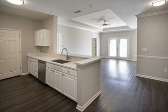 Building Photo - Apartments at Glenmoore