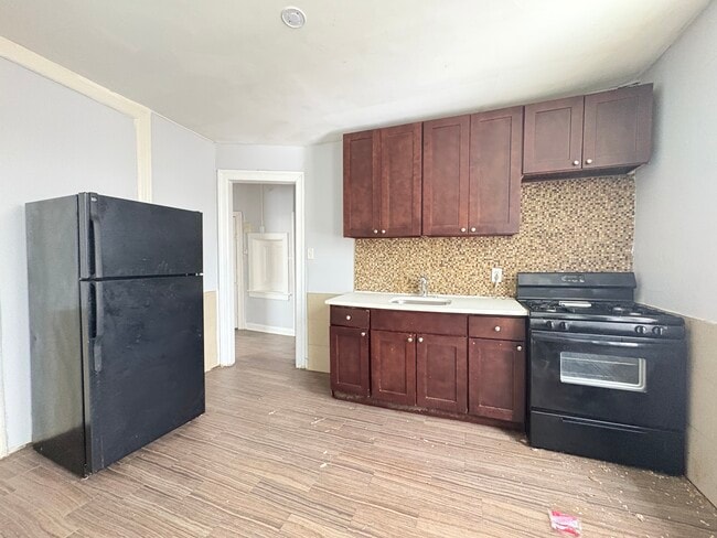 Building Photo - 473 Ocean Ave