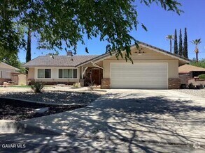 Building Photo - 44839 Kingtree Ave