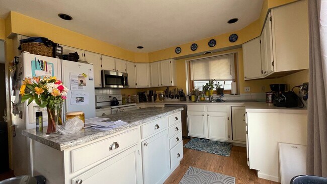Foto del edificio - Wonderful Home with Finished Basement