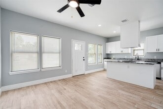 Building Photo - 5754 Reed Rd