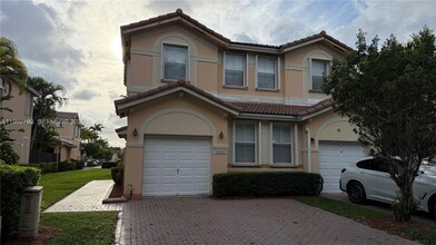 Building Photo - 12260 SW 123rd Pass