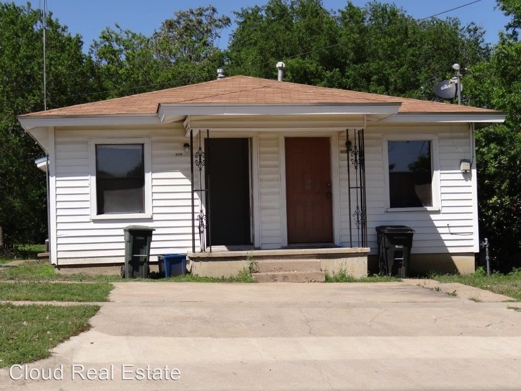 Primary Photo - 603 SUTTON Dr