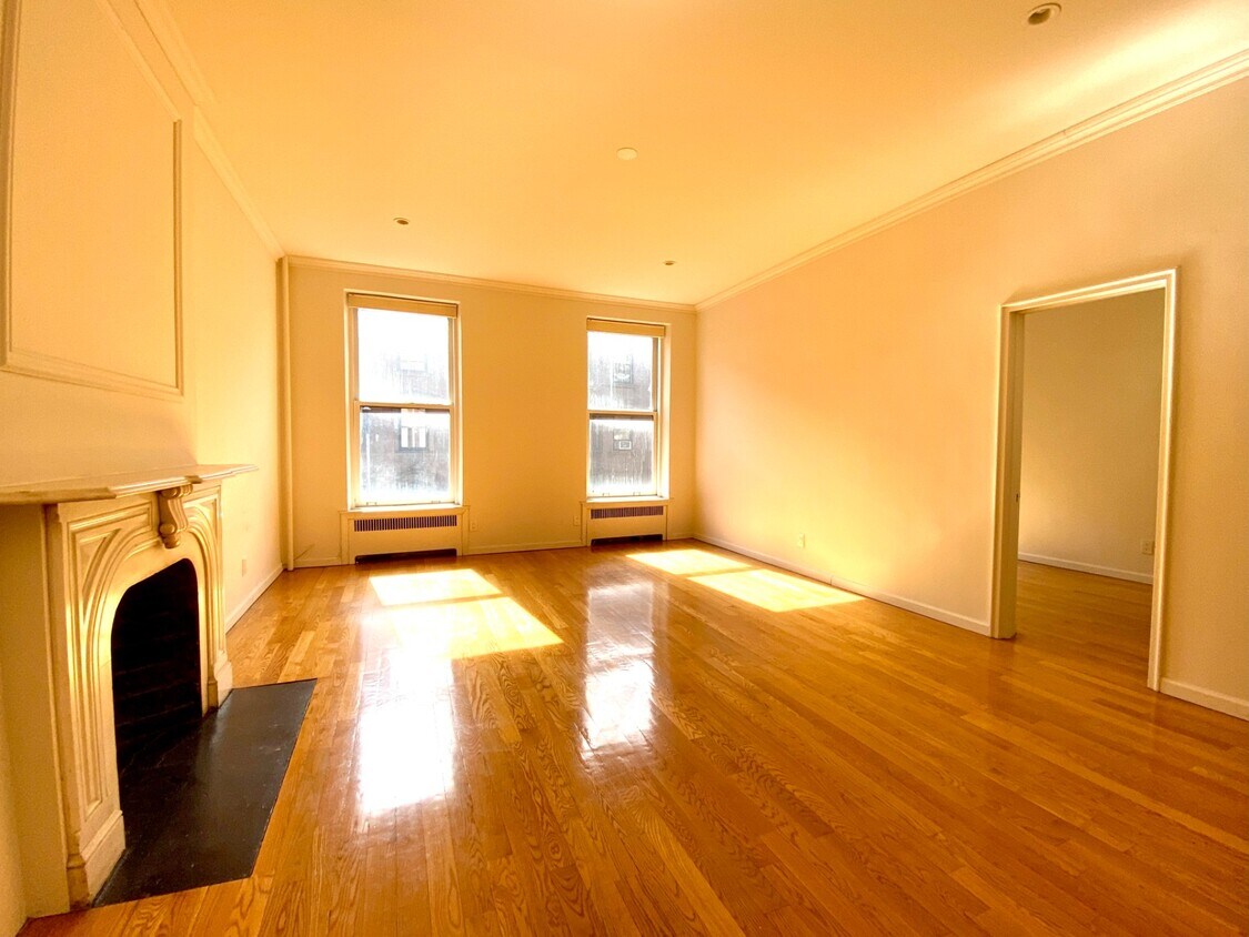 33 Remsen St Unit 2A, Brooklyn, NY 11201 Apartment for Rent in