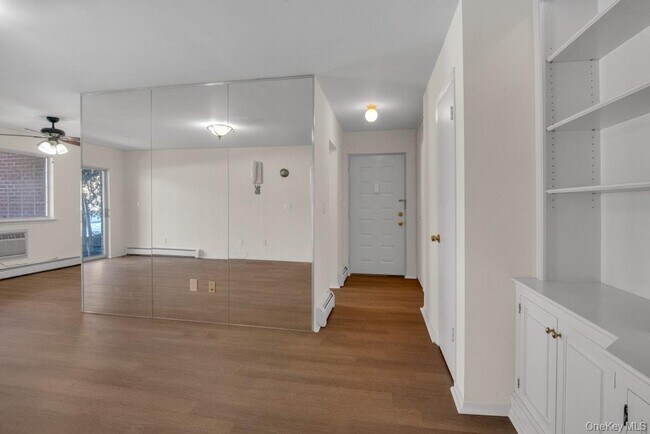 Foto del edificio - 55 N Broadway