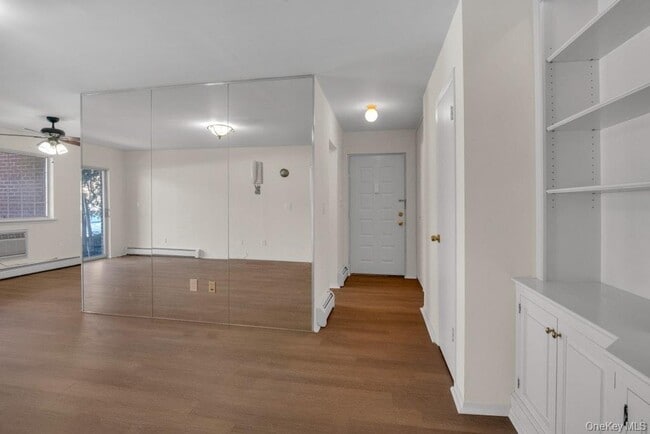 Building Photo - 55 N Broadway