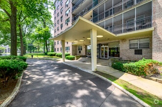Building Photo - 25 Cartright St
