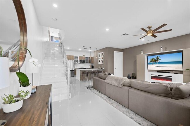 Foto del edificio - 1025 NE 18th Ave