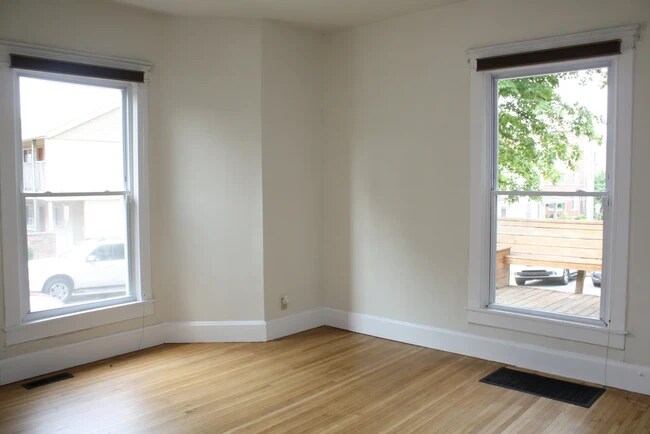 Foto del edificio - 503 E Smith Ave