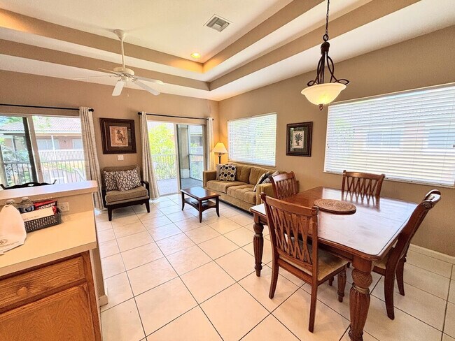 Foto del edificio - 8231 Mulligan Cir