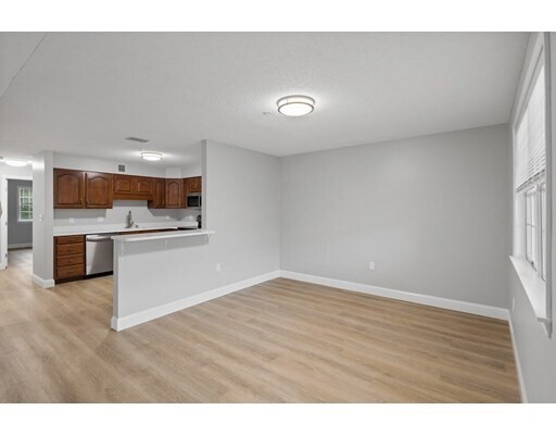 Building Photo - 10 Weatherly Dr