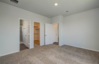 Building Photo - 22223 Regal Heights Dr