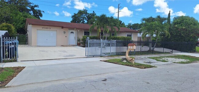 Building Photo - 15403 SW 107th Ct