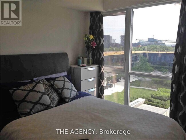 Photo du bâtiment - 170 Sumach St