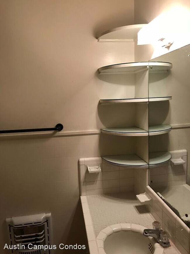 Foto del edificio - 2 br, 2.5 bath House - 411 W. 34th Street