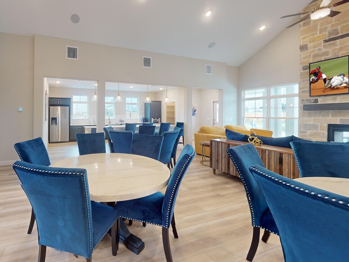 Foto principal - 1206 Hidden Oaks Dr