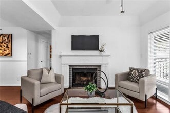 Building Photo - 3105 San Jacinto St