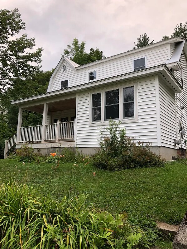 Foto del edificio - 10 Highland Ave