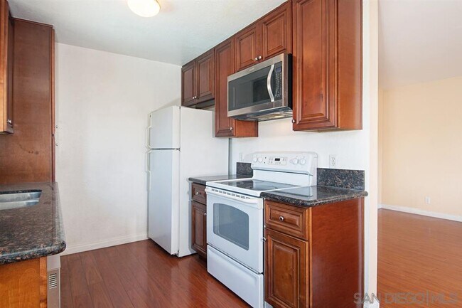 Foto del edificio - 11189 Kelowna Rd