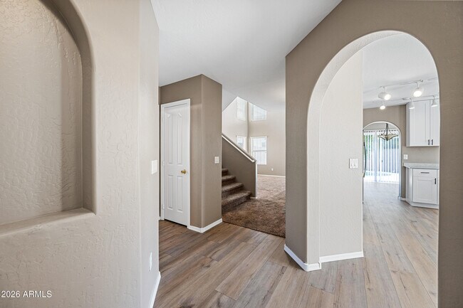 Foto del edificio - 3719 E Inverness Ave