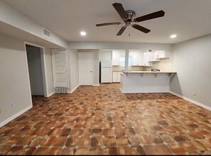 Building Photo - 8004 Lifford St